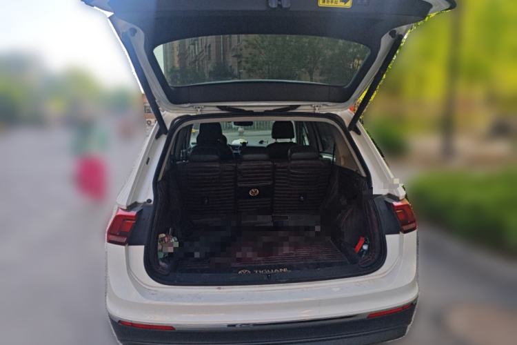 Used Volkswagen Tiguan L 2020 330TSI Automatic Two-Wheel Drive Smart Luxury Edition China VI Standard Trunk