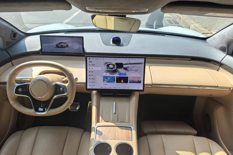 Used Hima Luxeed R7 2024 All-Electric 736 km Ultra