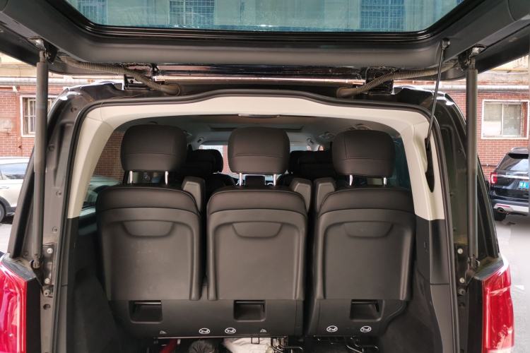 Used Mercedes-Benz V-Class 2018 V 260 Prestige Edition China VI Trunk