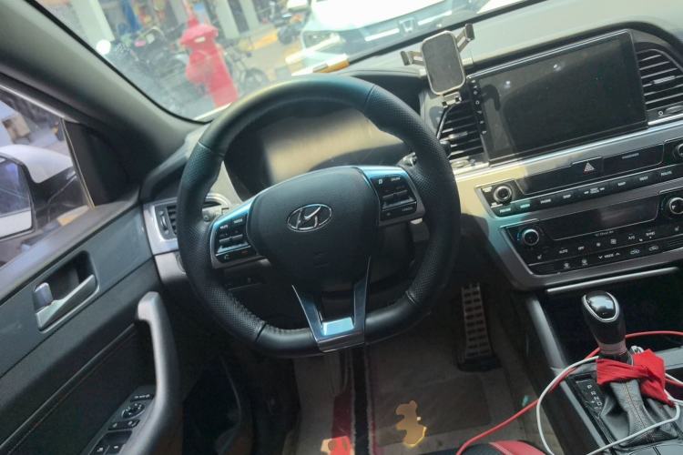 Used Hyundai Sonata 2015 1.6T GLS Smart Model Steering Wheel