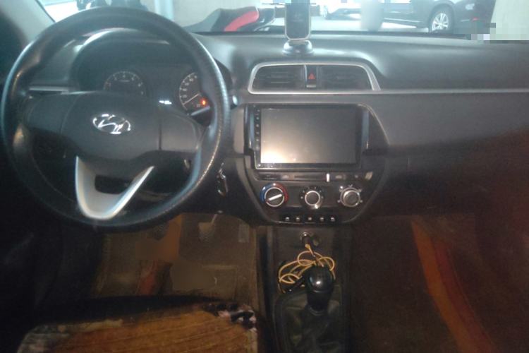 Used Hyundai Verna (older generation) 2017 1.4L Manual Refreshed Version China V Standard