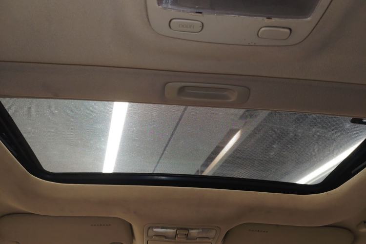 Used Hyundai Tucson 2009 2.0L Automatic Two-Wheel Drive with Sunroof Headliner