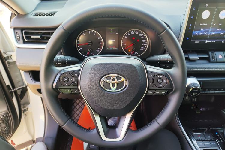 Used Toyota Wildlander 2022 2.0L CVT Two-Wheel Drive Luxury PLUS Edition Steering Wheel