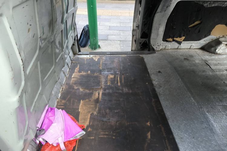 Used Wuling EV50 2020 Pure Electric Van Logistics Vehicle – Penghui Non-Heated Battery
