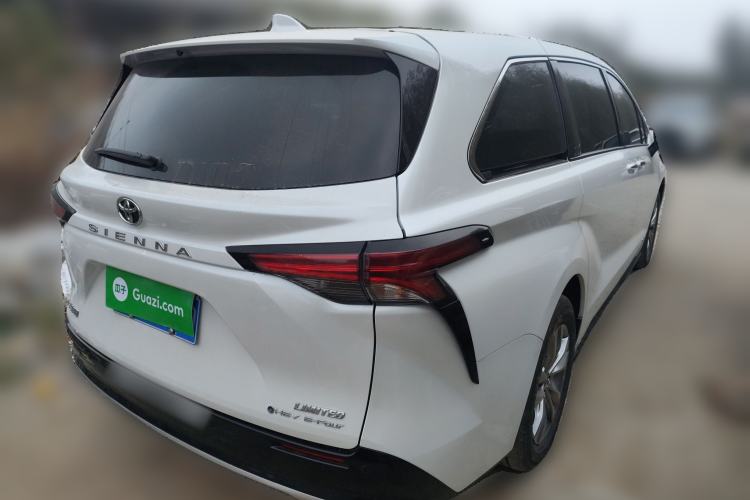 Used Toyota Sienna 2024 2.5L Hybrid Four-Wheel Drive Prestige Edition
