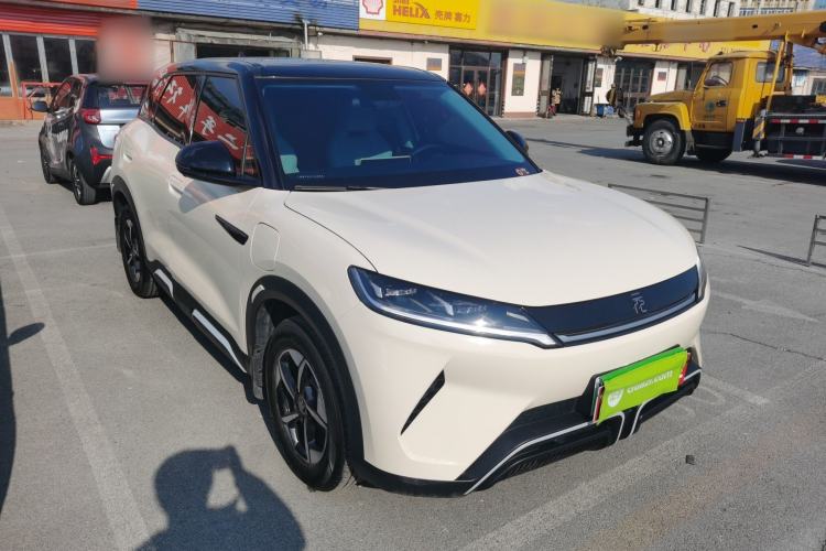 Used BYD Yuan UP 2024 401KM Leading Edition Front Right 45 Deg