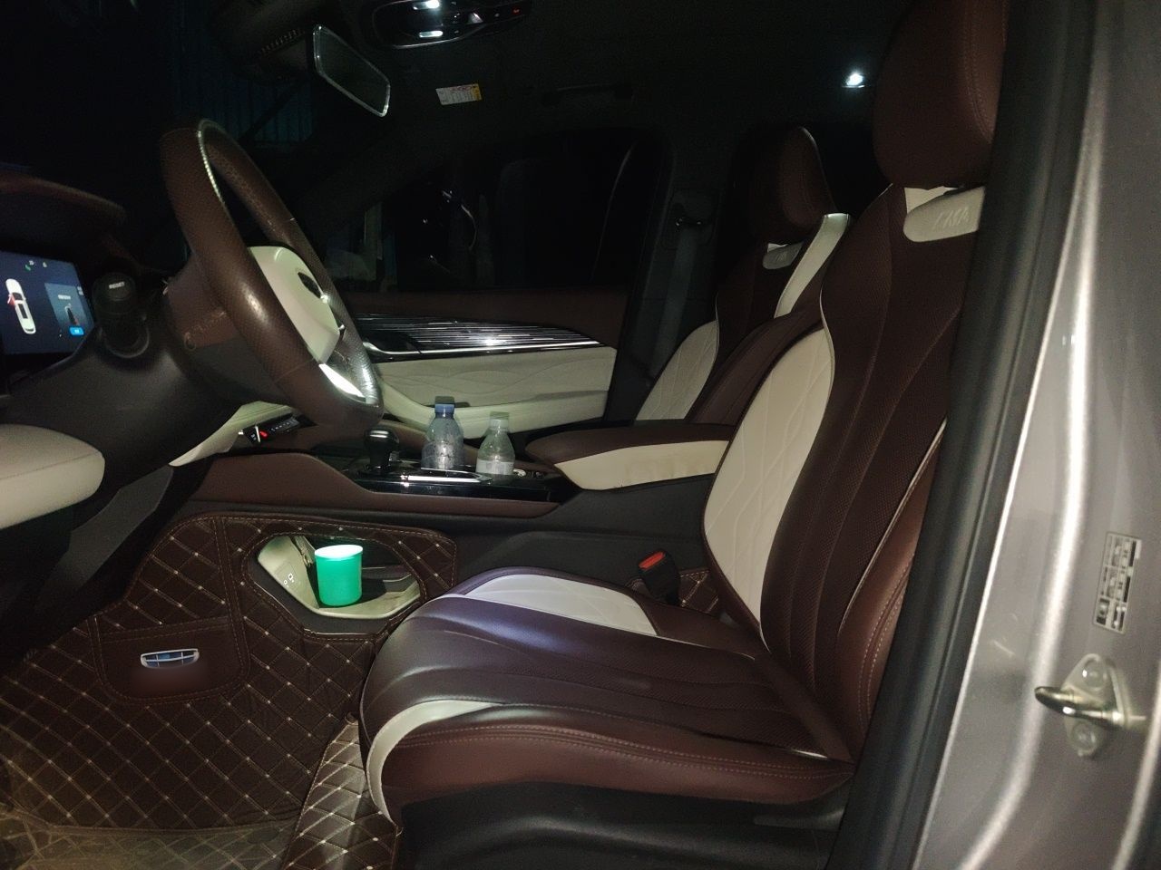 Geely Auto Monjaro L 2021 2.0TD DCT EVO Two-Wheel Drive Smart Luxury Version — снимка 15
