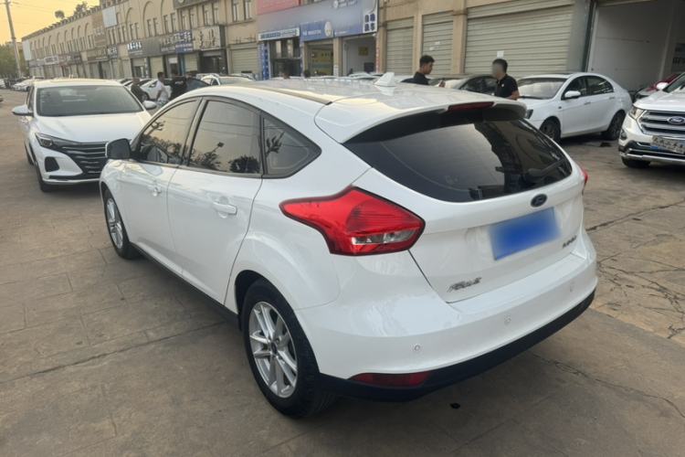 Used Ford Focus 2018 Hatchback Classic 1.6L Automatic Trendy SmartDrive Edition