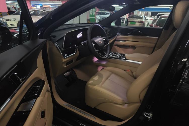 Used Cadillac XT5 2025 2.0T Luxury Version