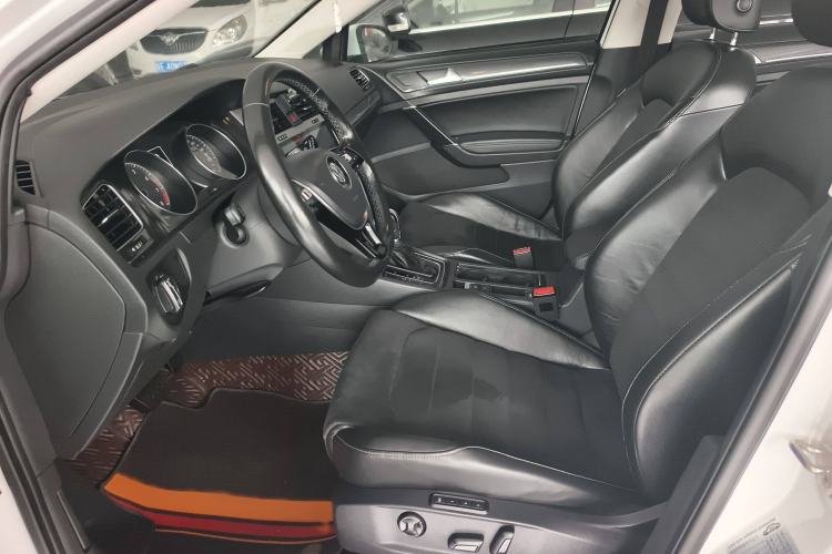 Used Volkswagen Golf 2018 230TSI Automatic Luxury Version