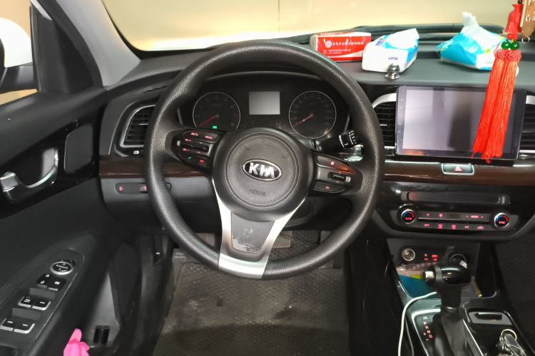 Used Kia K4 2017 1.8L Automatic GLS Special Steering Wheel