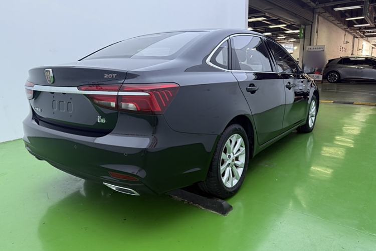 Used Roewe i6 2017 20T Manual Luxury Edition