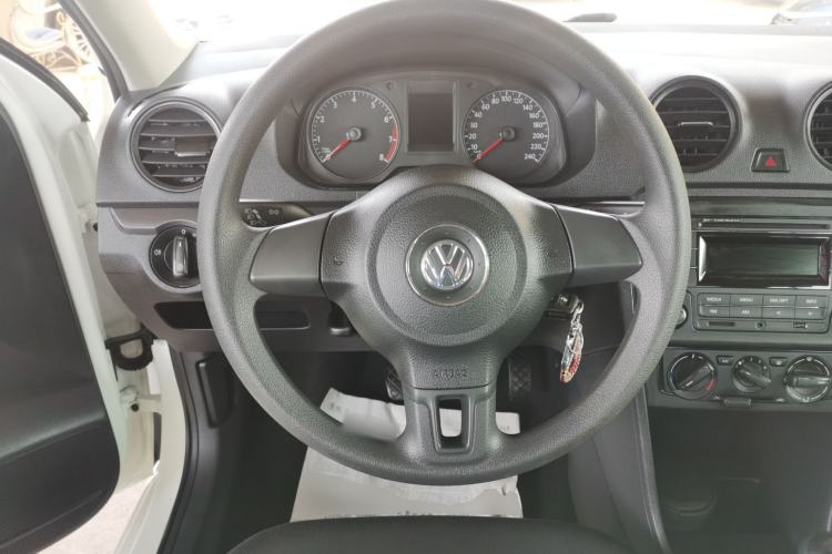 Used Volkswagen Jetta 2015 Value Edition 1.6L Manual Fashionable Style
