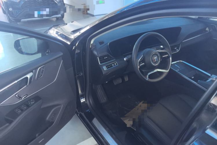 Used Buick LaCrosse 2025 28T Platinum Edition