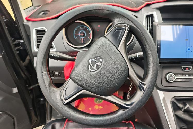 Used CHANGAN KAICHENG Ruixing S50 2017 1.5T Manual Luxury Model 6MT China V Standard Steering Wheel