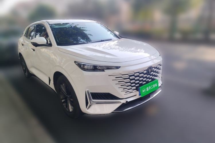 Used Changan UNI-K 2024 2.0T Two-Wheel Drive YueShang Trim
