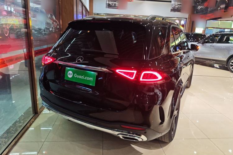 Used Mercedes-Benz GLE 2023 GLE 350 4MATIC Stylish Model Rear Right 45 Deg