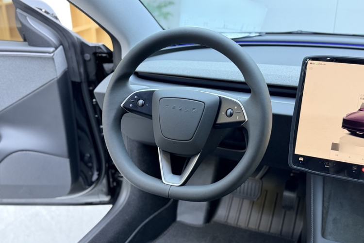 Used Tesla Model 3 2025 Model Revised Rear-Wheel-Drive Version Interior 2