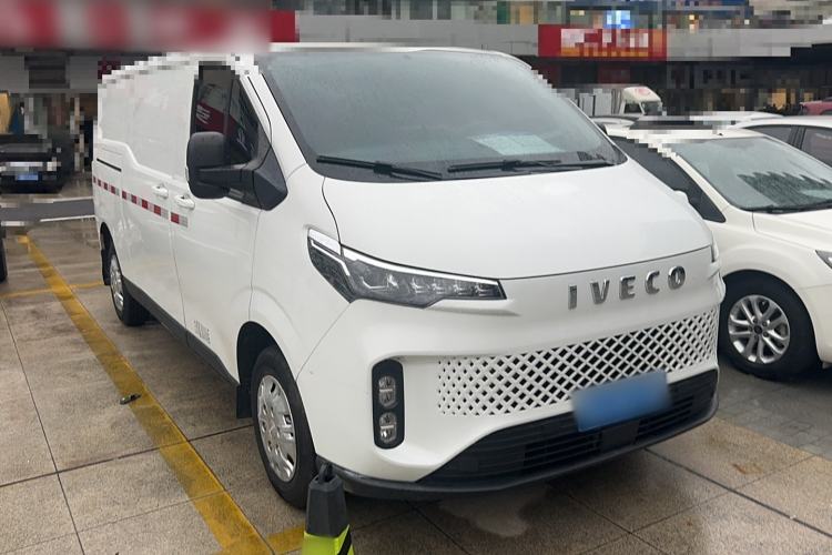 Used Iveco Fidato 2023 V33 Van 2.0T 93kW Manual - Starway Edition Low Roof
