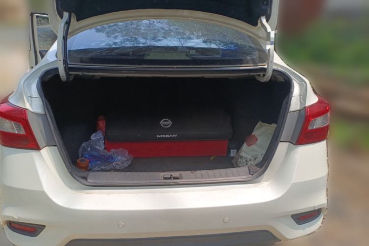 Used Nissan Sylphy 2019 1.6XV CVT Smart Connect Luxury Edition China VI Standard Trunk