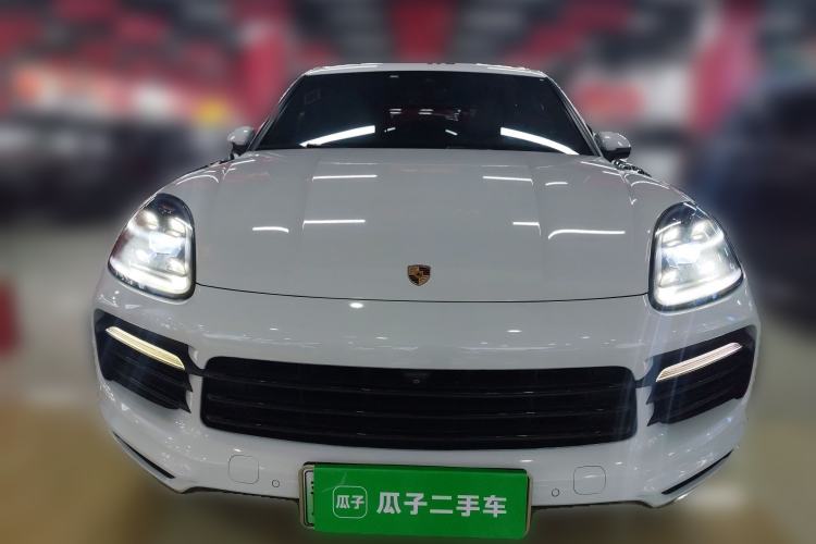 Used Porsche Cayenne E-Hybrid 2019 Cayenne E-Hybrid 2.0T Front