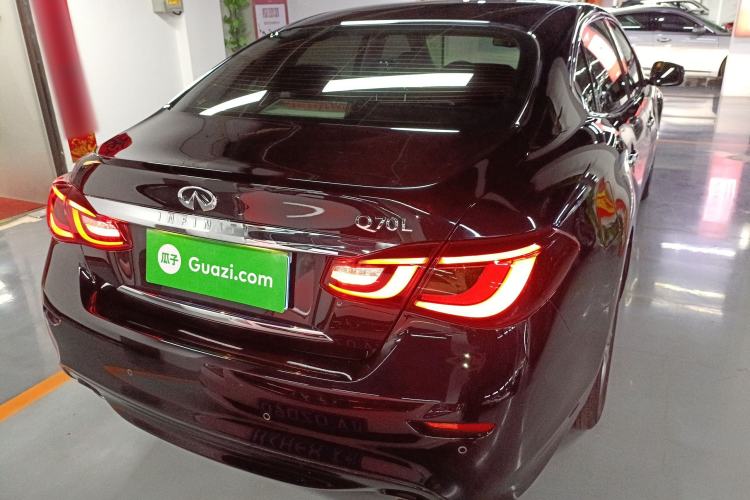 Used Infiniti Q70 2017 Q70L 2.5L Elite Edition Rear