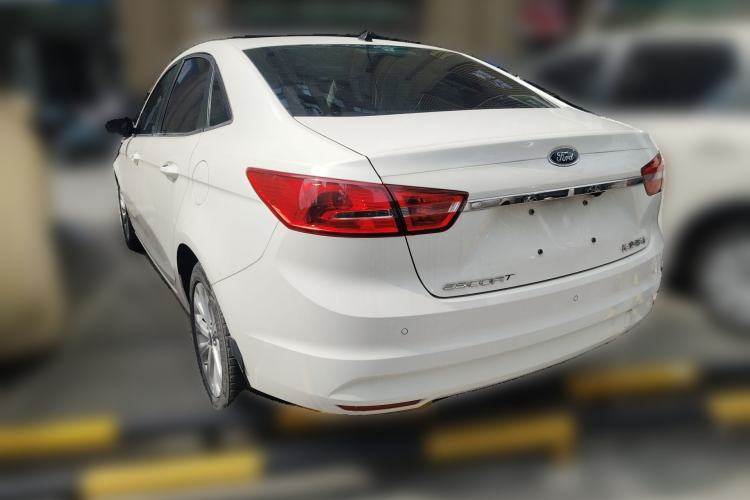 Used Ford Escort 2015 1.5L Automatic Fashion Model Rear Left 45 Deg