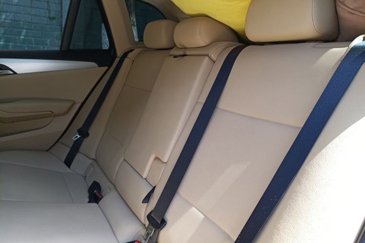 Used BMW X1 2014 sDrive18i Leading Model