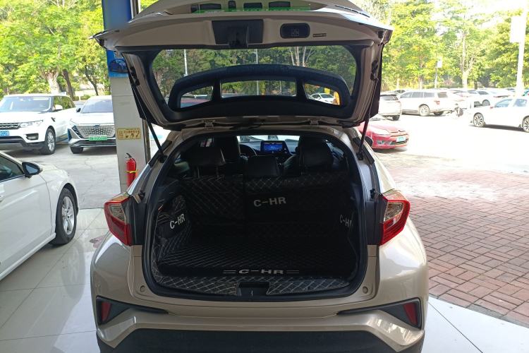 Used Toyota C-HR 2020 2.0L Leading Edition
