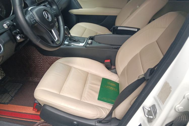 Used Mercedes-Benz C-Class 2013 C 260 CGI Fashion Model
