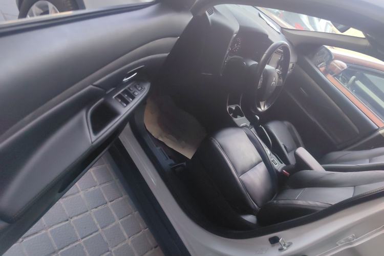 Used Mitsubishi Outlander 2014 2.4L 4x4 Deluxe Value Edition 5 Seats