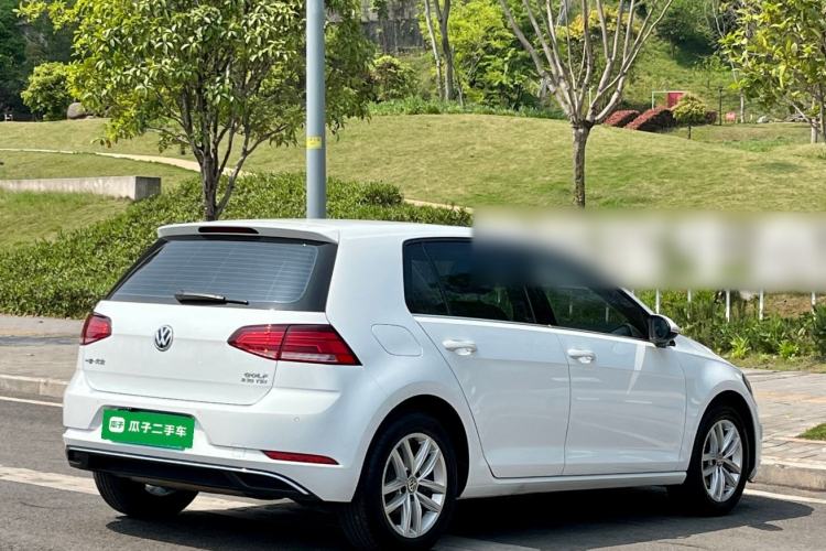 Used Volkswagen Golf 2018 230TSI Automatic Comfort Model Rear Right 45 Deg