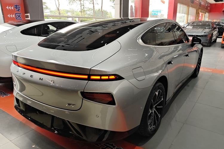 Used XPeng P7 2020 586N Rear Right 45 Deg