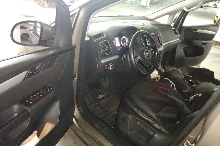 Used Volkswagen Sharan 2018 380TSI Comfort Edition 7-Seater Driver Seat