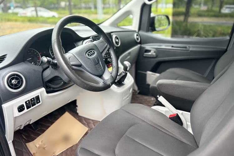 Used JAC Refine M3 2023 1.8L 7/8-Seater Comfort Edition
