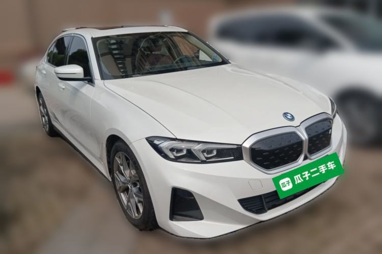 Used BMW i3 2022 eDrive 35 L Front Right 45 Deg