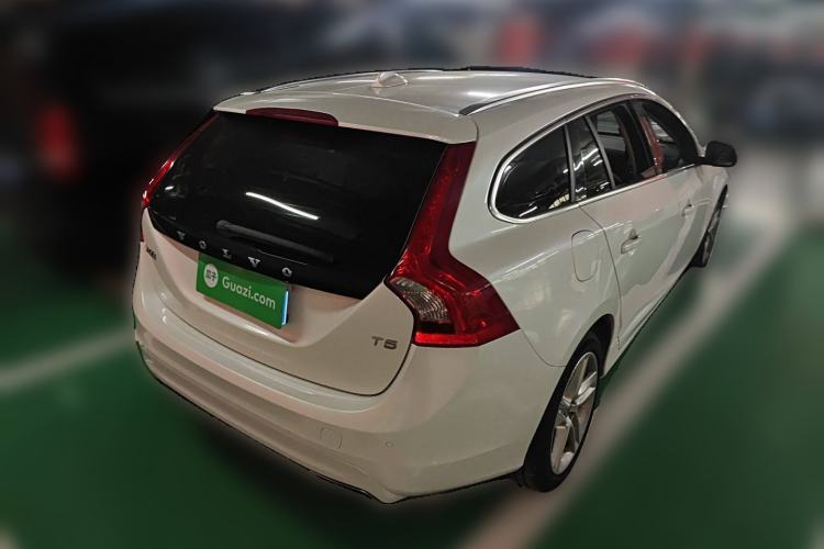 Used Volvo V60 2015 T5 Zhiya Edition