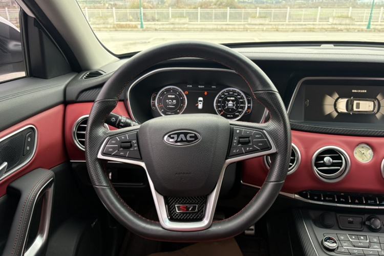 Used JAC Refine S7 2017 2.0T Automatic Luxury Model