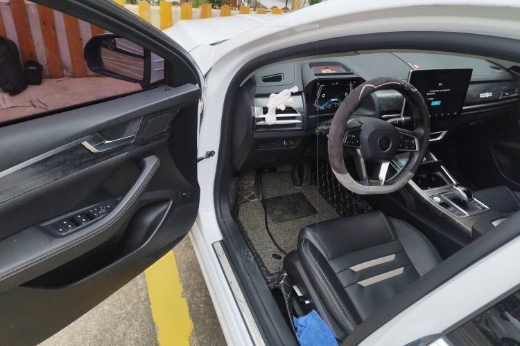 Used BYD Qin Pro New Energy 2018 DM 1.5TI Automatic Smart Connect Elite Model Driver Seat