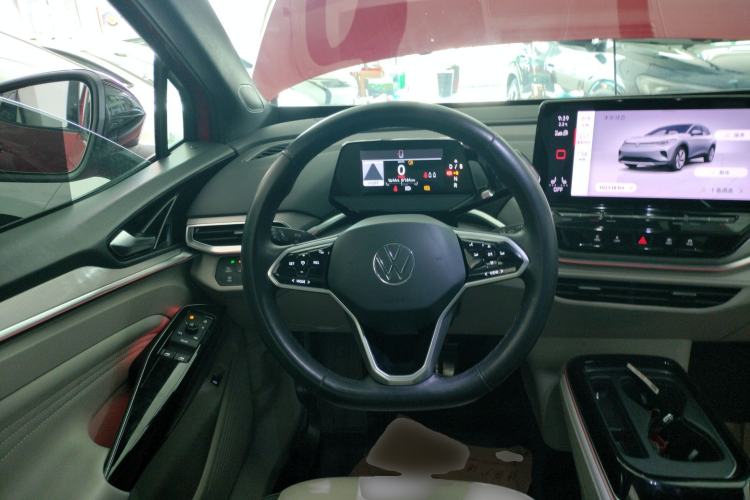 Used Volkswagen ID.4 CROZZ 2021 Long-Range PRO Two-Wheel Drive Version
