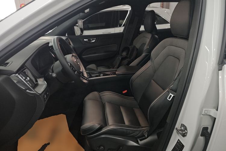 Used Volvo XC60 2022 B5 4x4 Smart & Advanced Sport Edition
