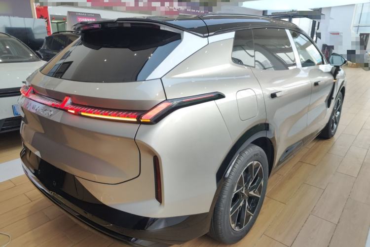 Used Lynk & Co 08 EM-P 2026 Model 230 Extra-Long-Range Ultra H7
