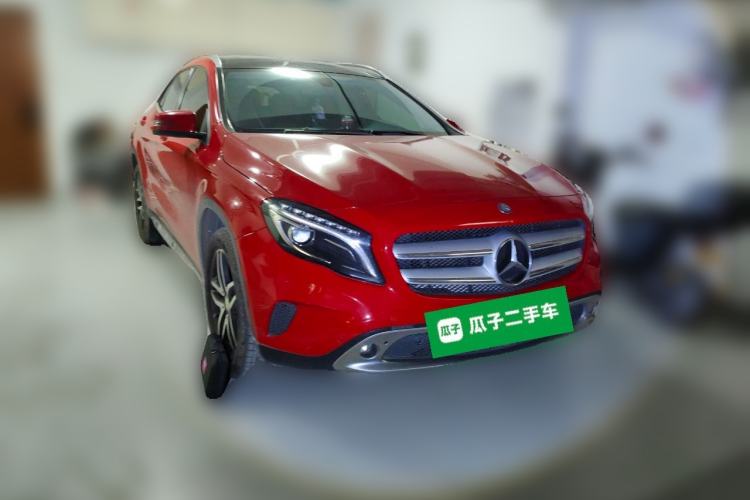 Used Mercedes-Benz GLA 2016 GLA 200 Fashion Model Front Right 45 Deg