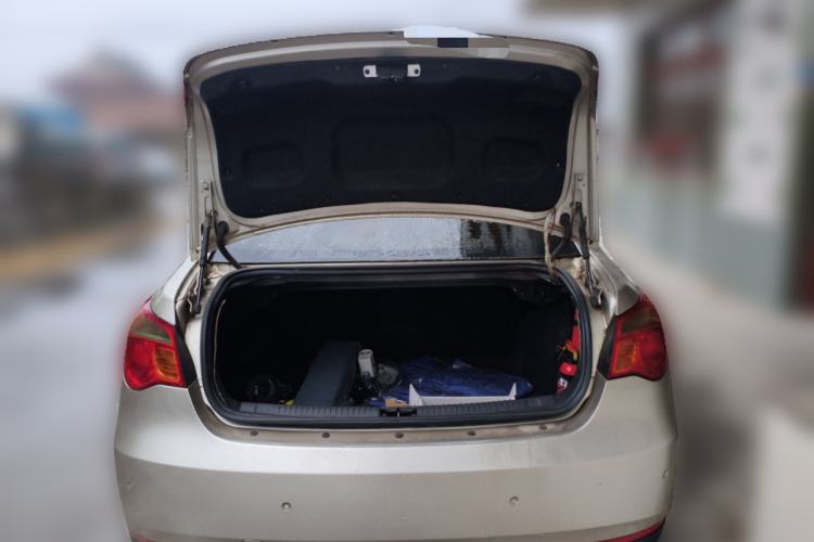 Used Roewe 550 2013 Classic Edition 550 1.8L Automatic Fashion Model
