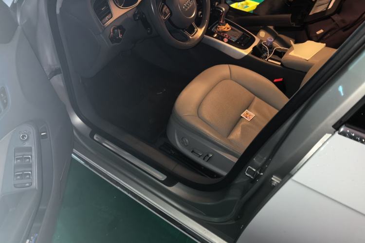 Used Audi A4L 2016 35 TFSI Collector's Edition Automatic Standard Model