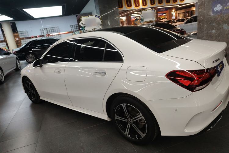 Used Mercedes-Benz A-Class 2022 Revised Version A 200 L Sport Sedan Fashionable Style