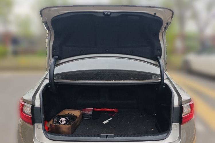 Used Lexus ES 2015 300h Comfort Edition Trunk