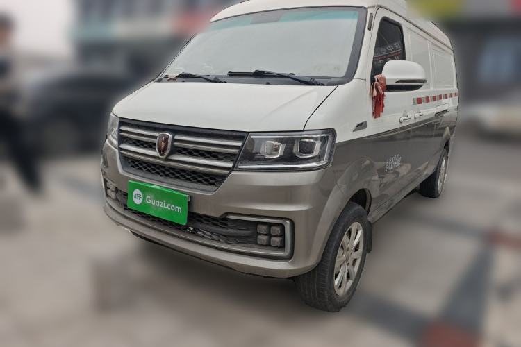 Used Jinbei New Hiace S 2021 1.5L Wealth Central Air-Conditioned Van China VI Standard SWC15M