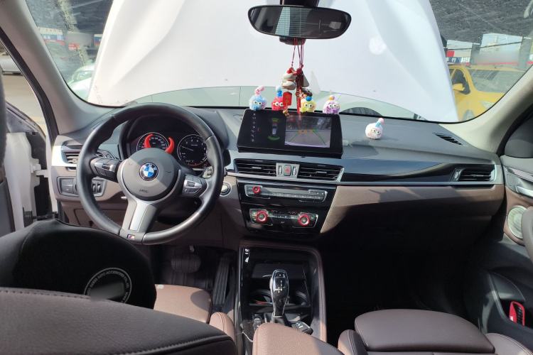 Used BMW X1 2022 sDrive20Li Luxury Model Center Console