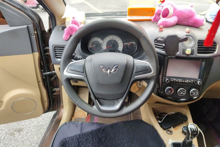 Used Wuling Hongguang 2013 1.5L S Comfort Model
